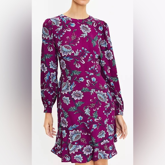 LOFT Dresses & Skirts - LOFT Floral Long Sleeve Ruffle Dress